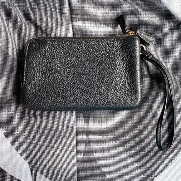 Coach Clutch Wallet - Picture 2 of 5